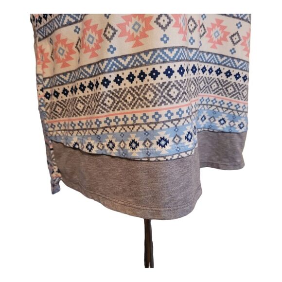 Cuddl Duds Long Sleeve Pajama Colorful Aztec Womens Top Size Small - Picture 7 of 9